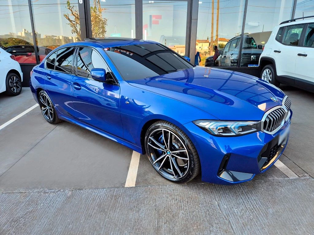 BMW 320I