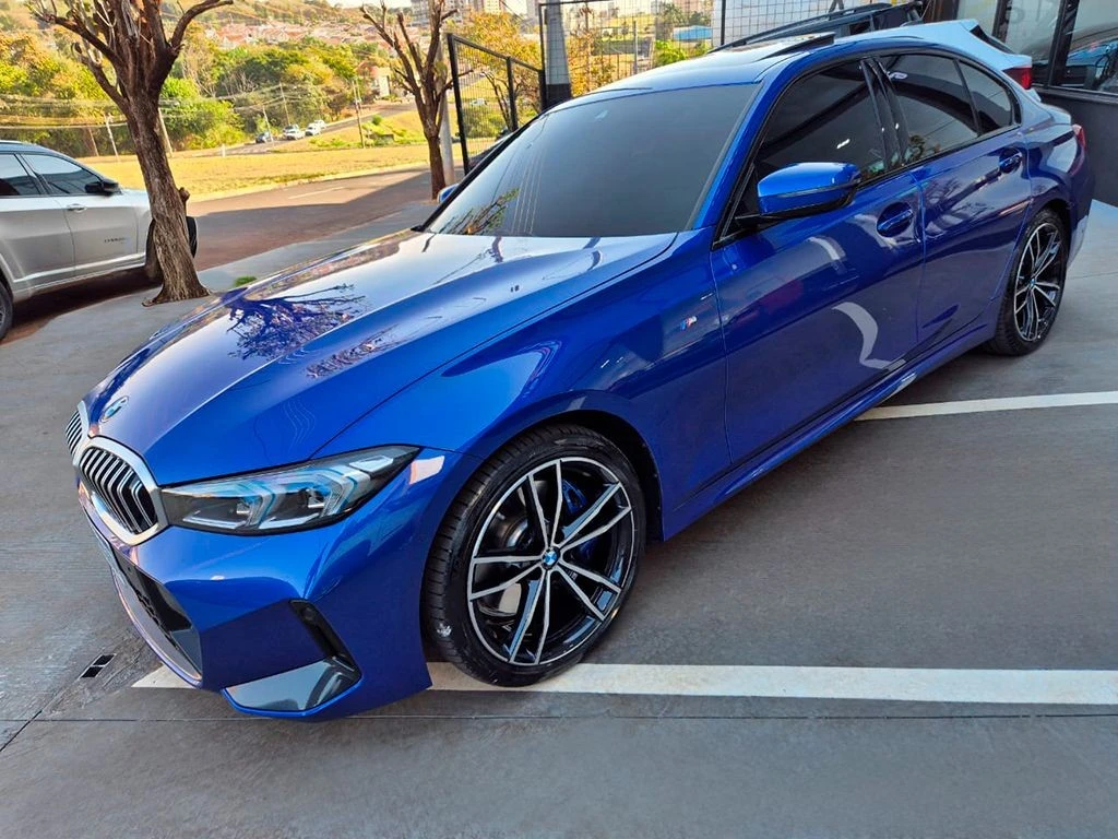 BMW 320I