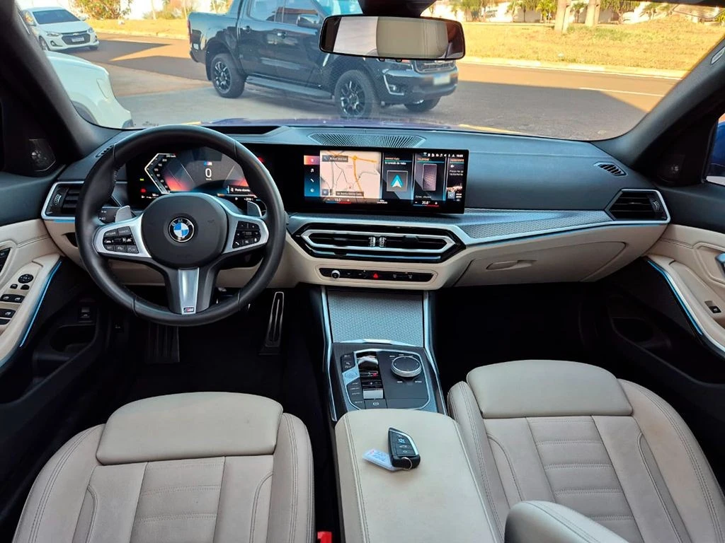 BMW 320I