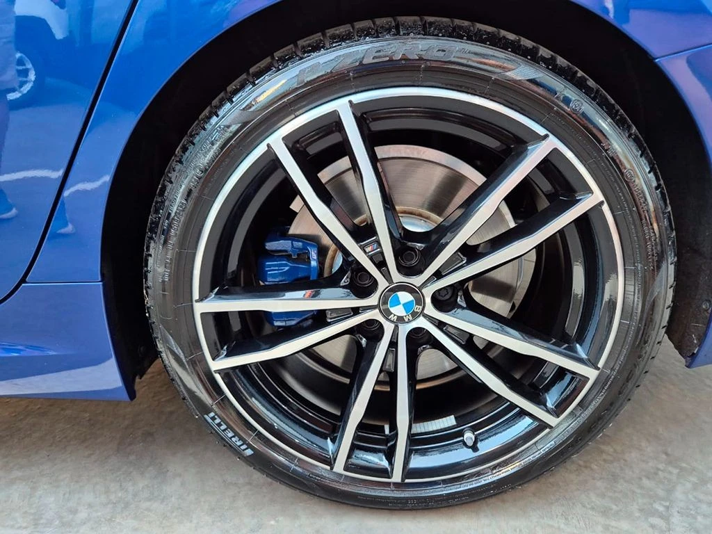 BMW 320I