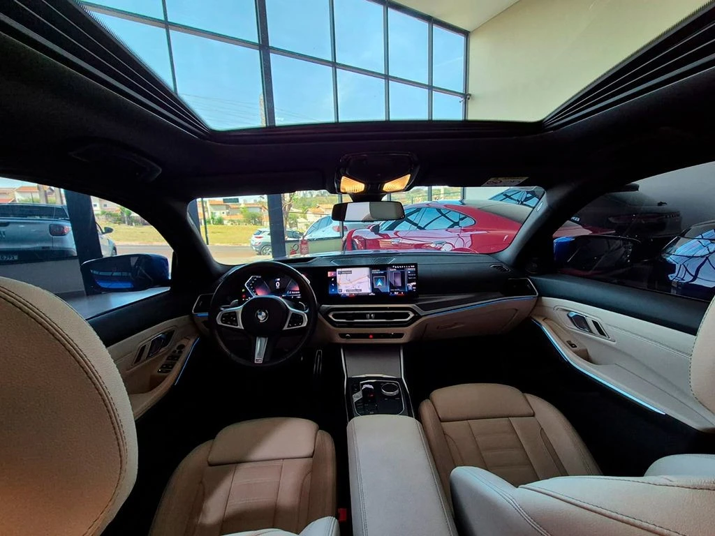 BMW 320I