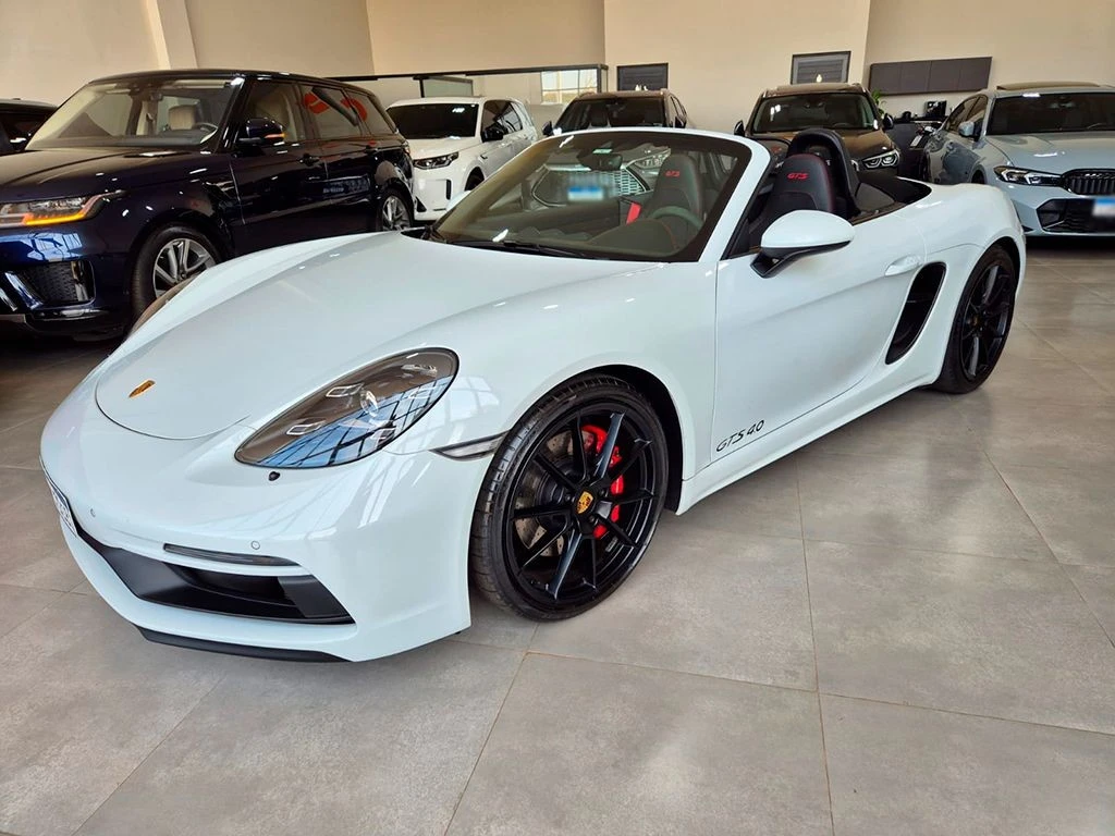 PORSCHE 718