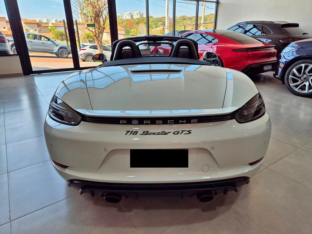PORSCHE 718
