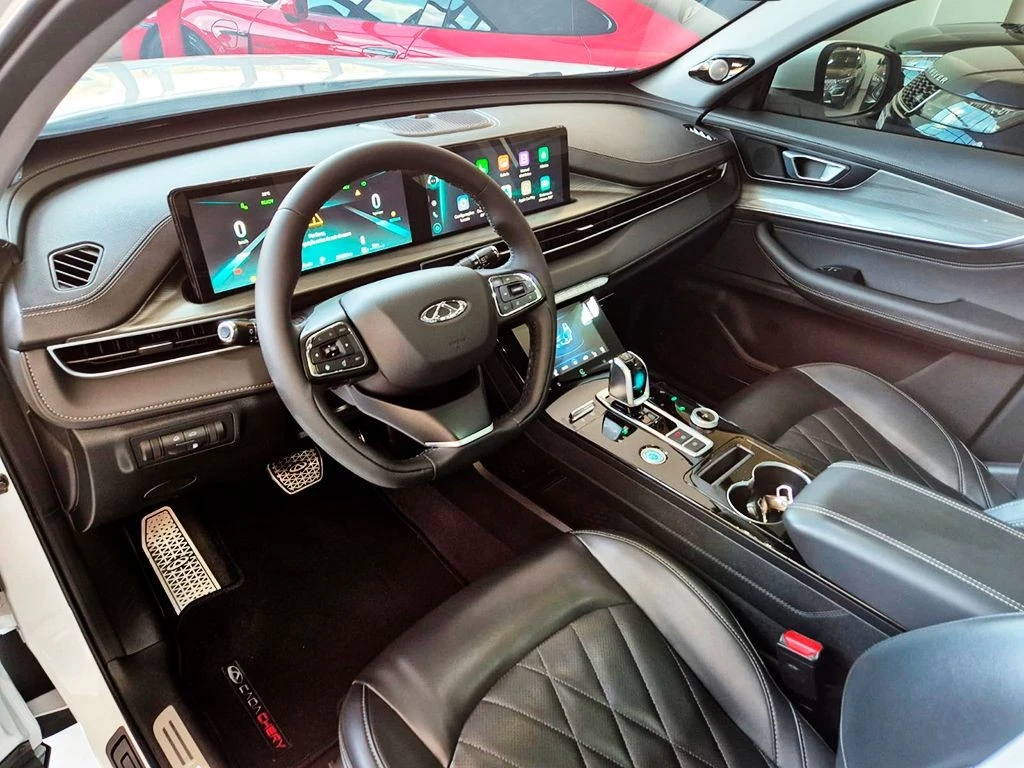 CHERY TIGGO 8