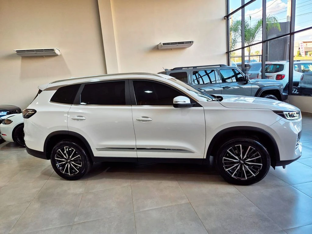 CHERY TIGGO 8