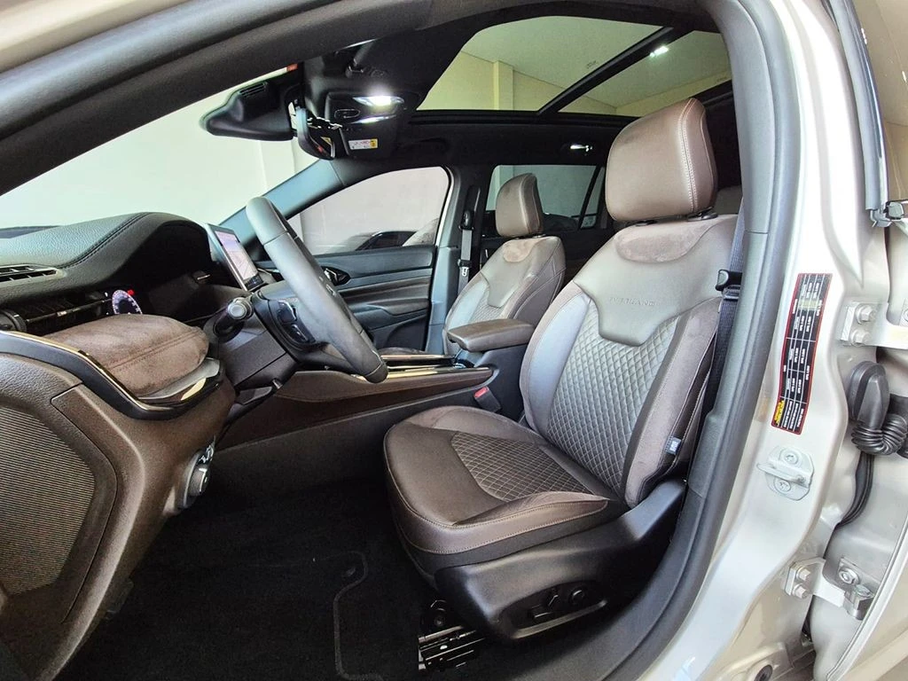JEEP COMMANDER