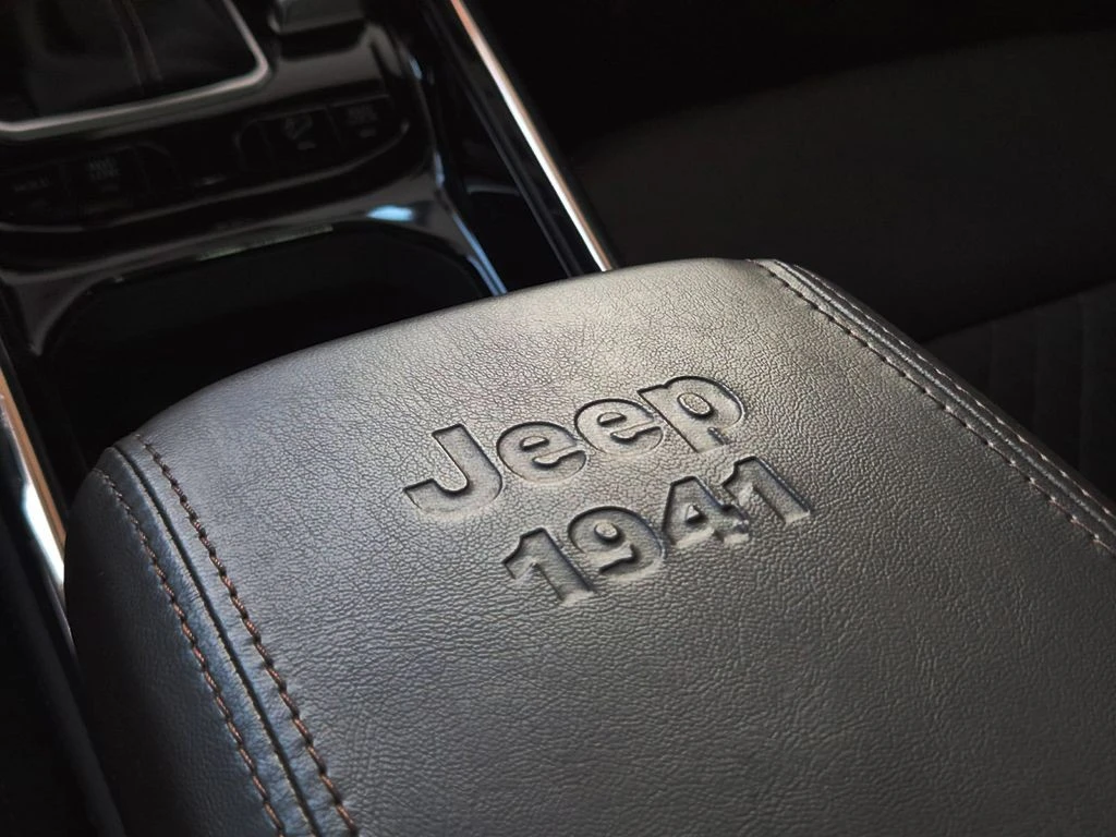 JEEP COMMANDER