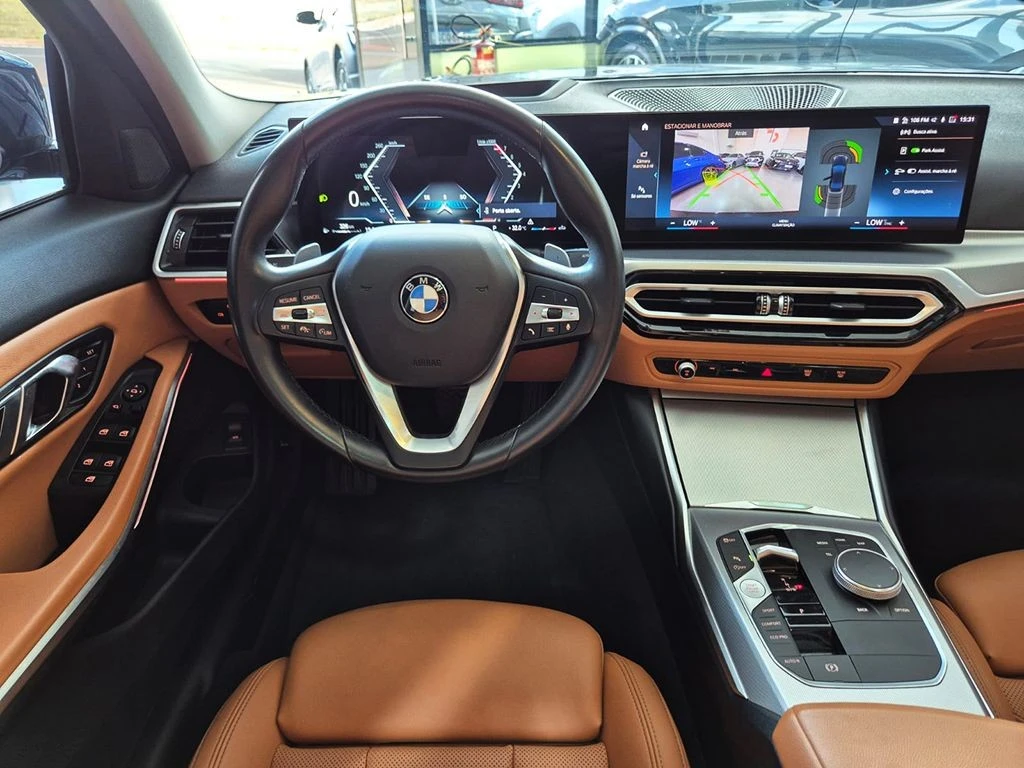BMW 320I