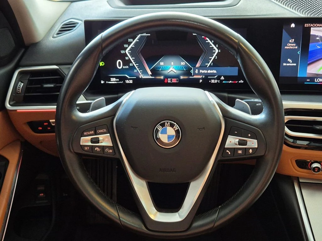 BMW 320I