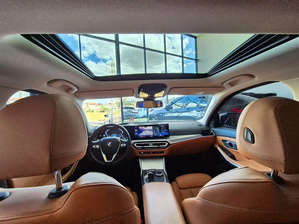 BMW 320I
