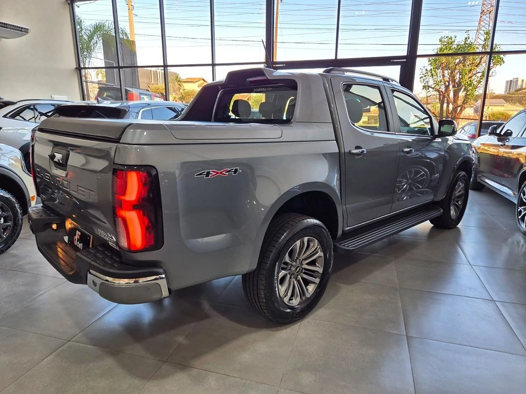 CHEVROLET S10