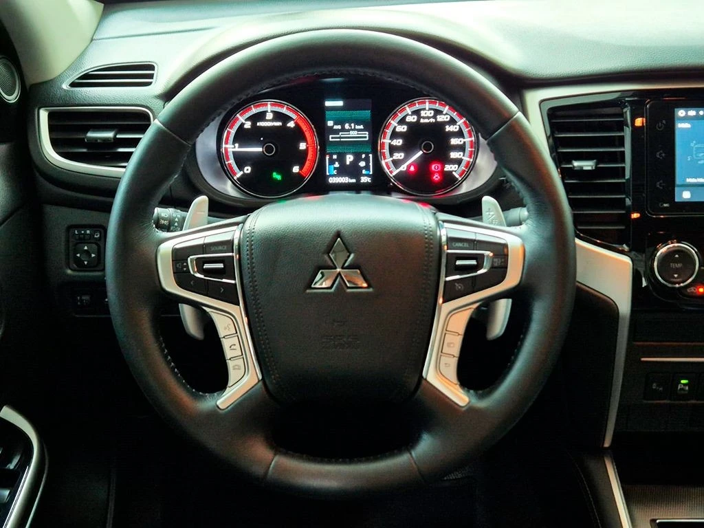 MITSUBISHI L200 TRITON