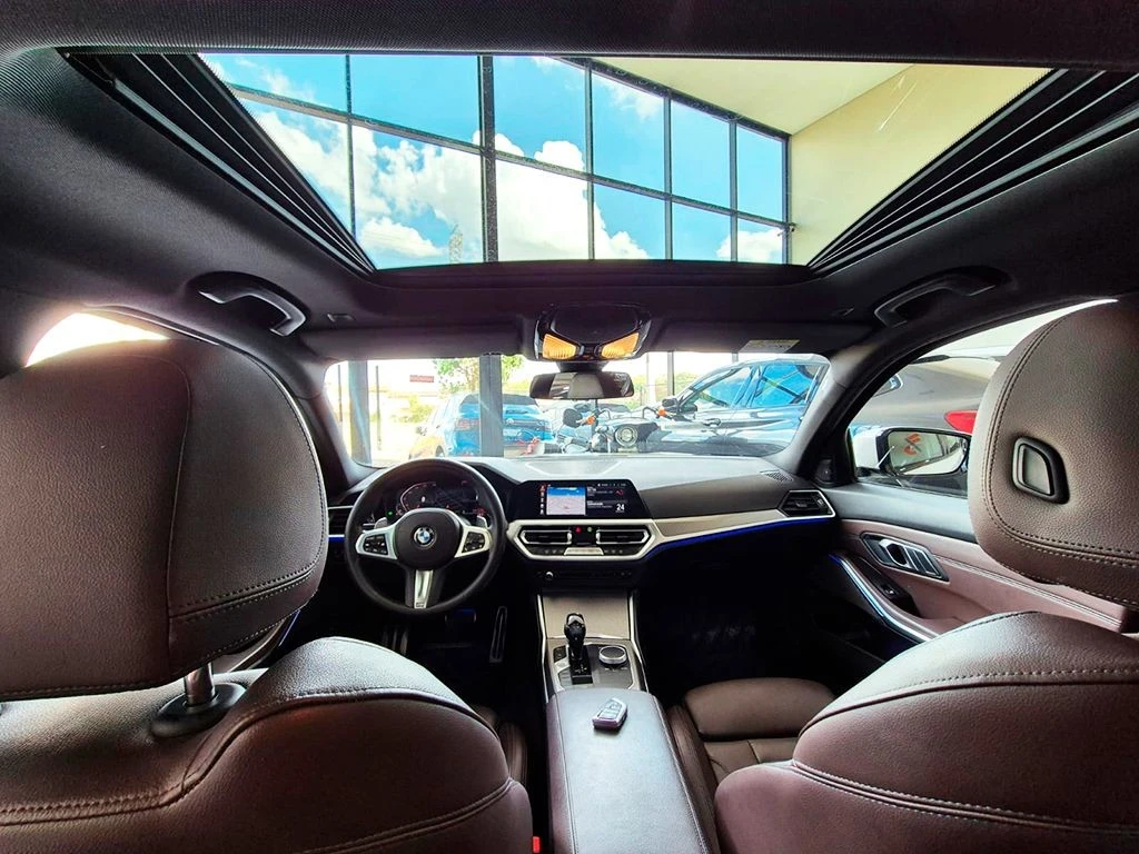 BMW 320I
