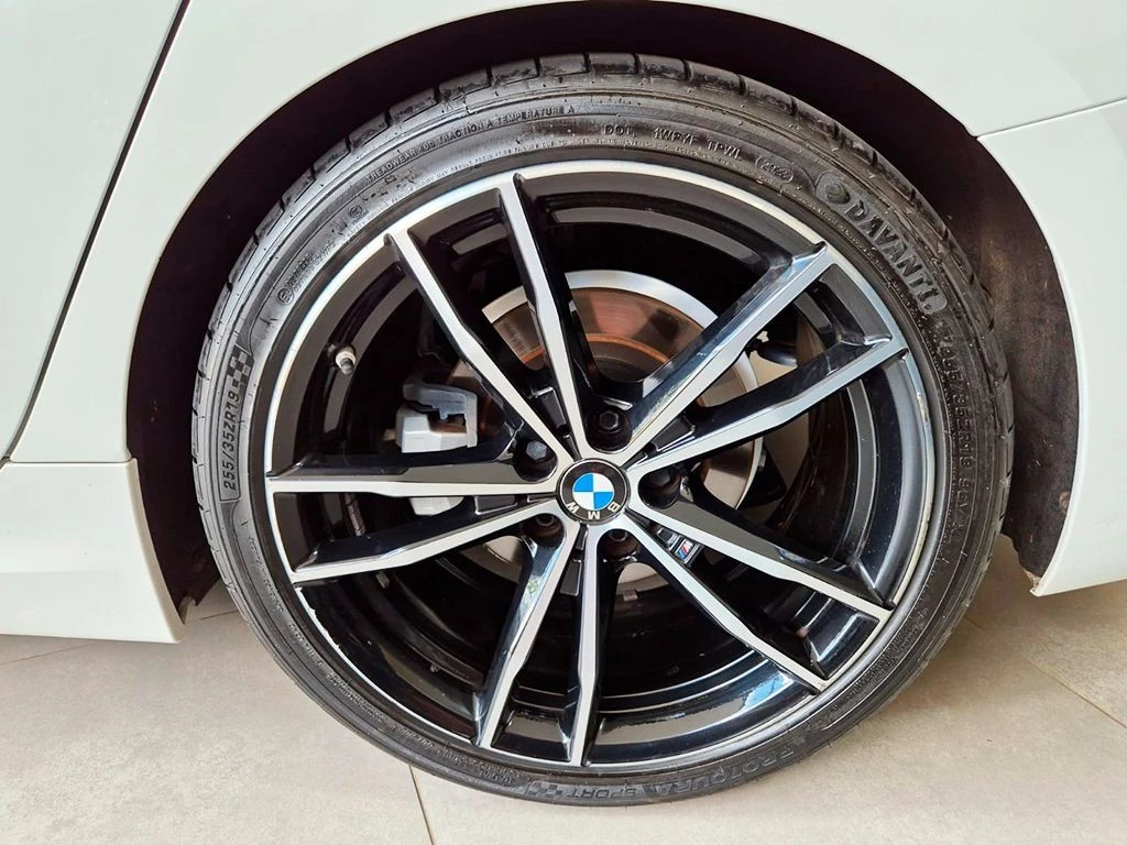 BMW 320I