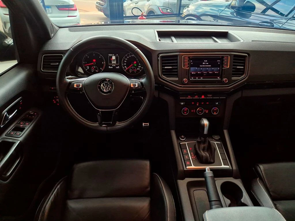 VOLKSWAGEN AMAROK