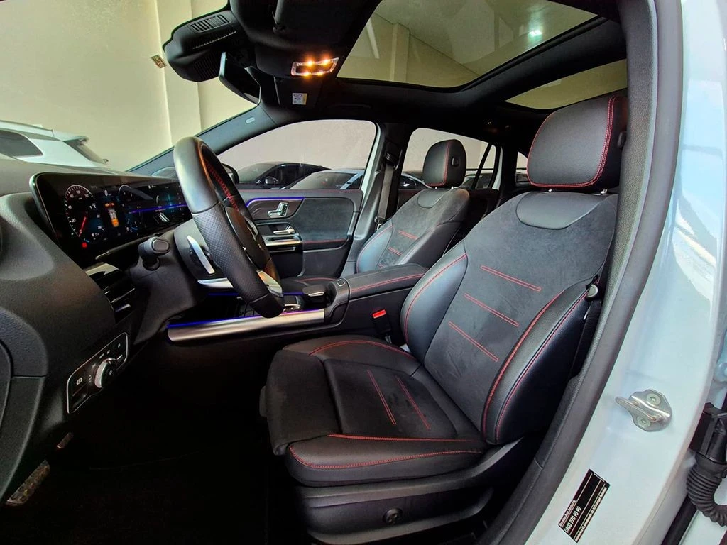 MERCEDES-BENZ GLA 200