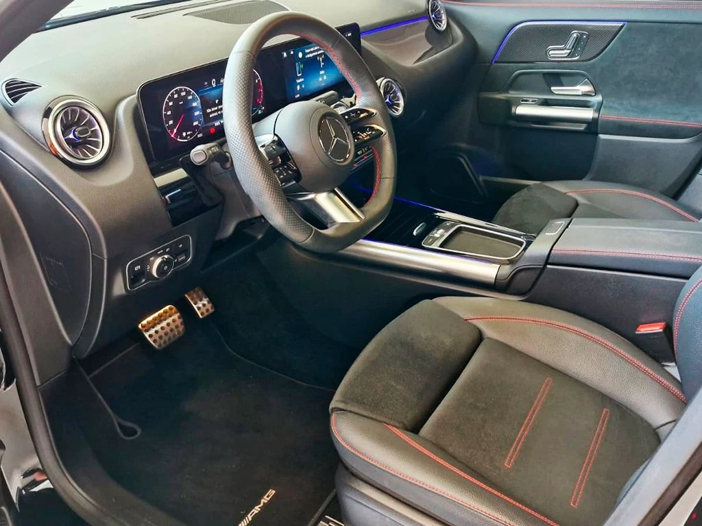 MERCEDES-BENZ GLA 200