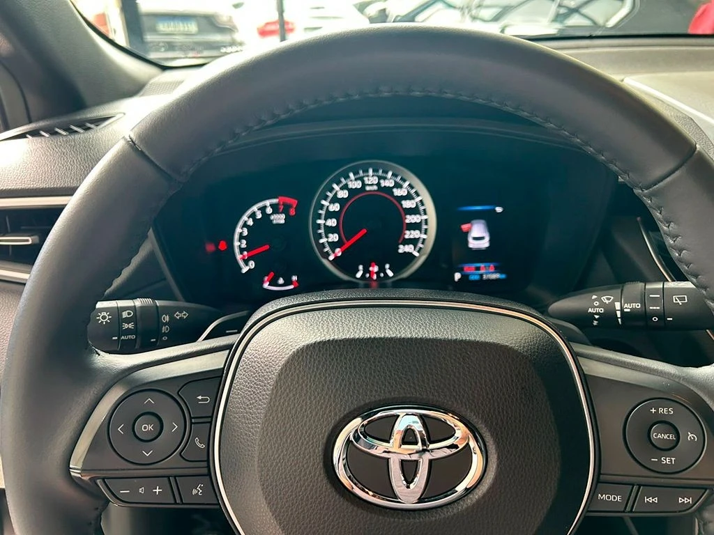 TOYOTA COROLLA CROSS