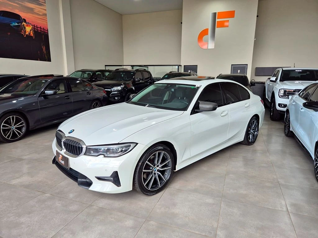 BMW 320i