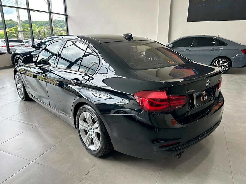BMW 320i
