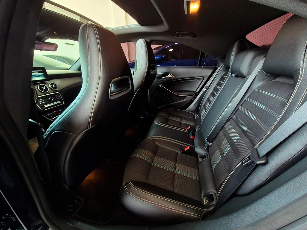 MERCEDES-BENZ CLA 200