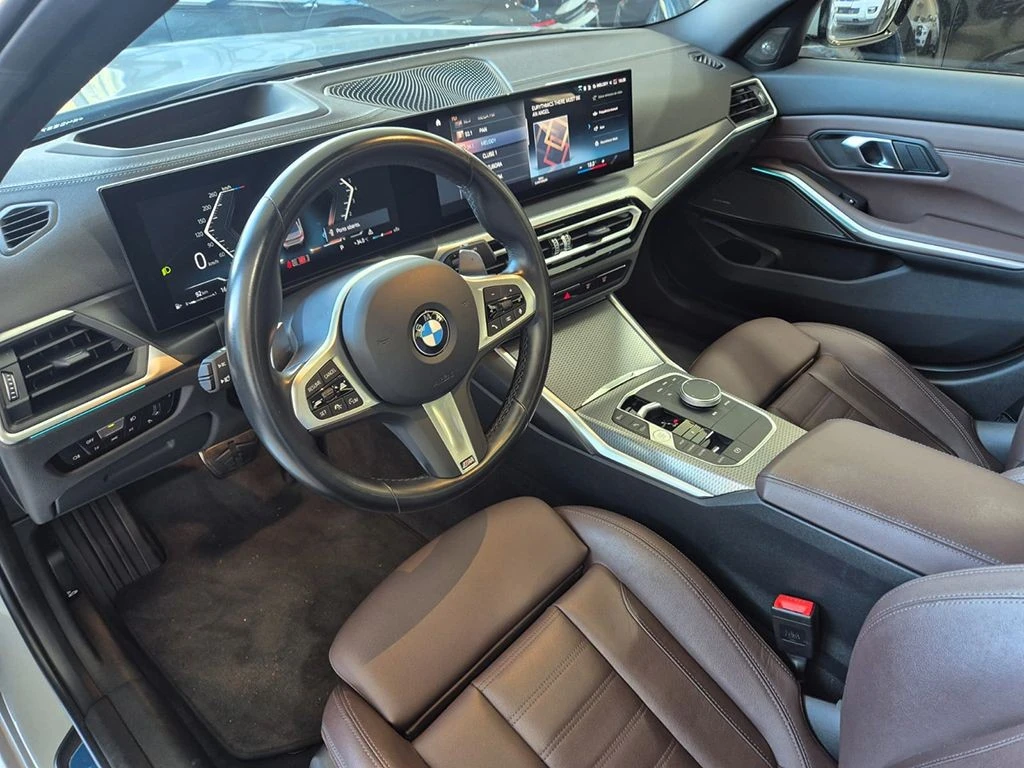 BMW 320i