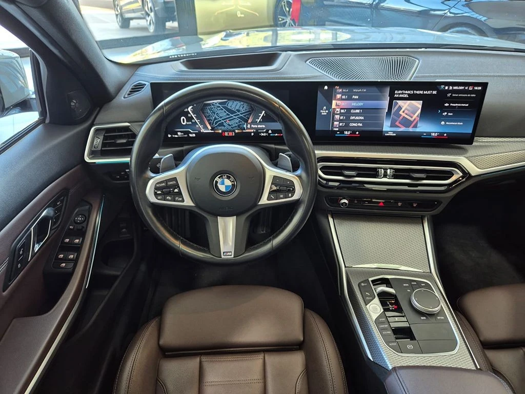 BMW 320i