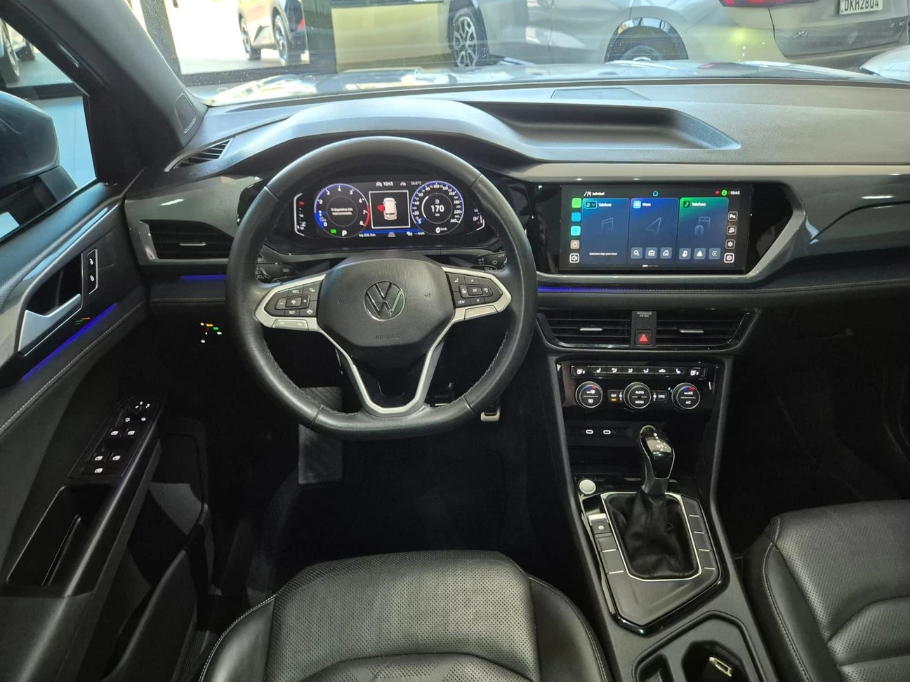 VOLKSWAGEN TAOS