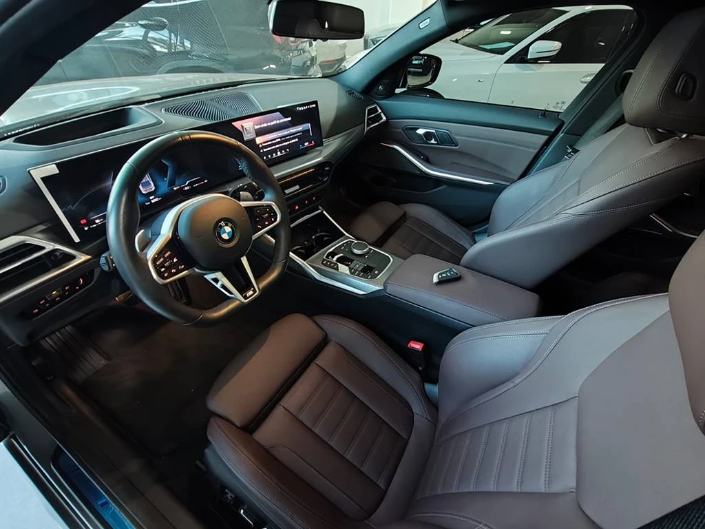 BMW 320i