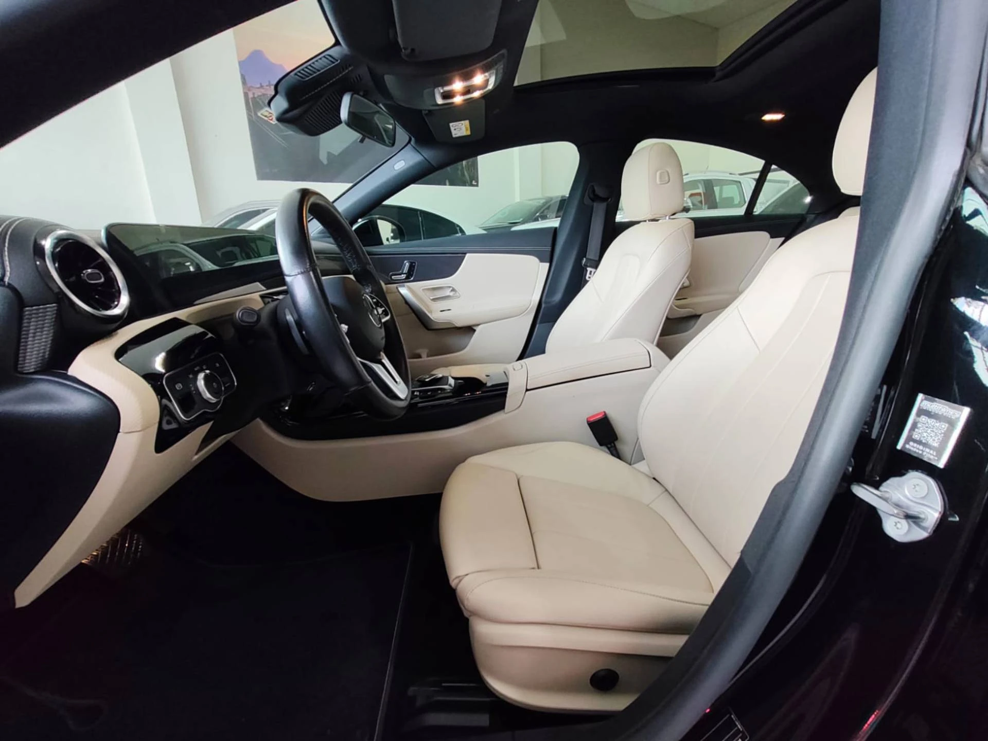 MERCEDES-BENZ CLA 250