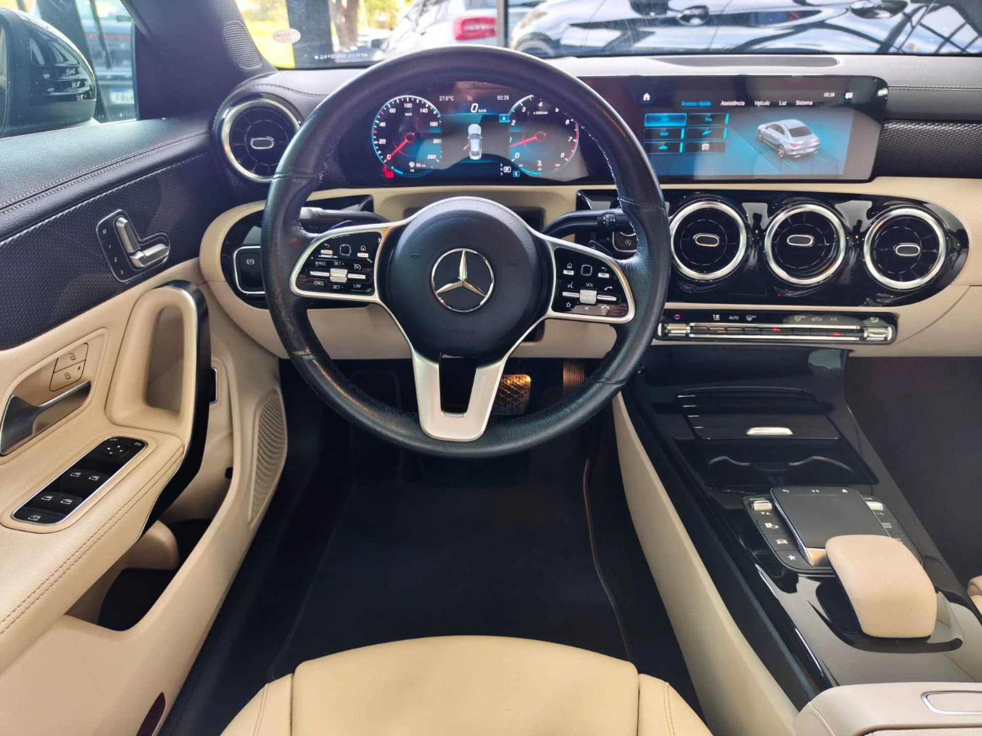 MERCEDES-BENZ CLA 250