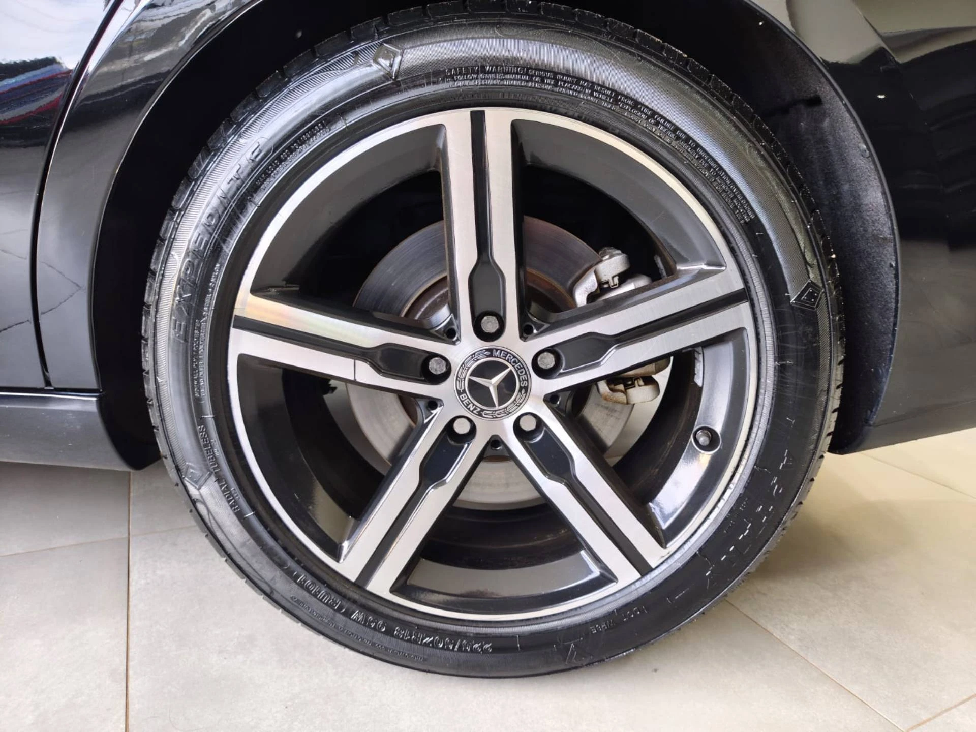 MERCEDES-BENZ CLA 250
