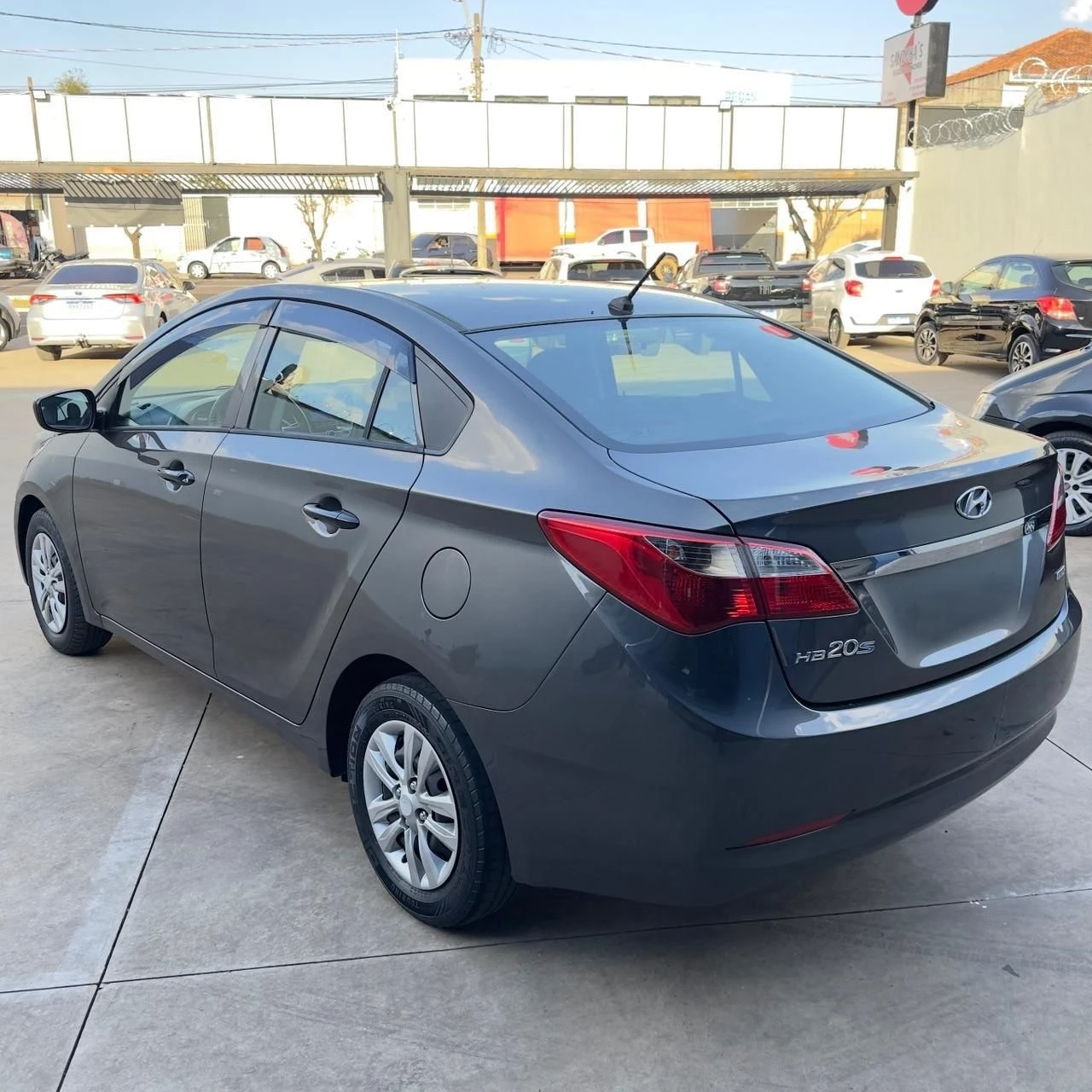 HYUNDAI HB20S