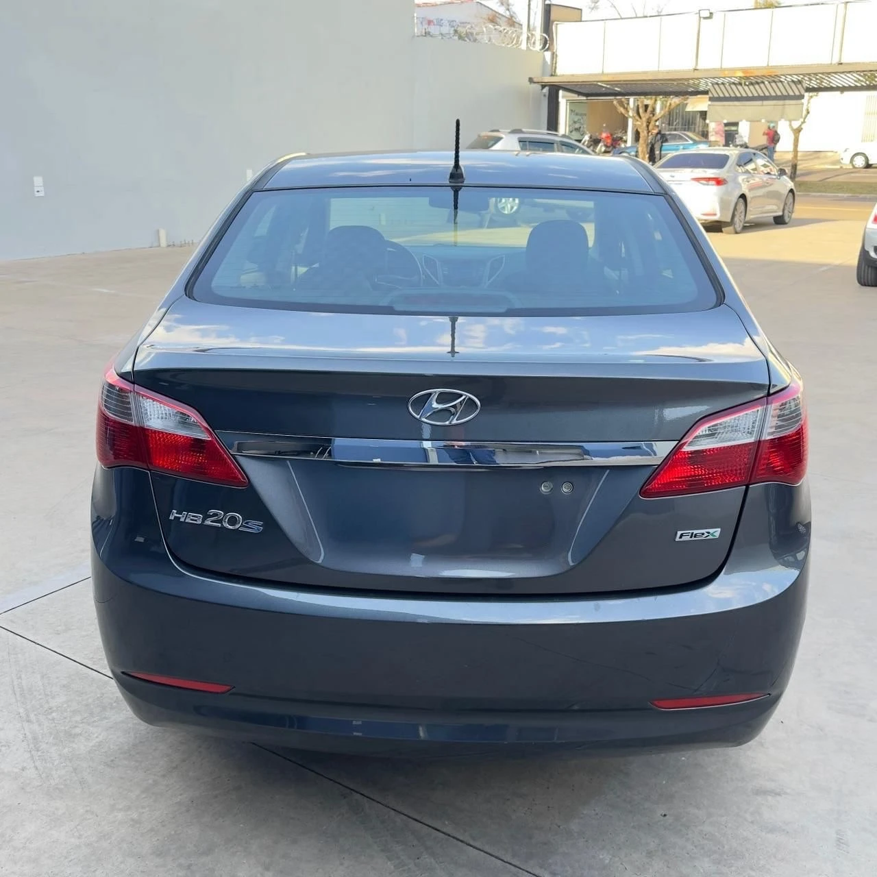 HYUNDAI HB20S