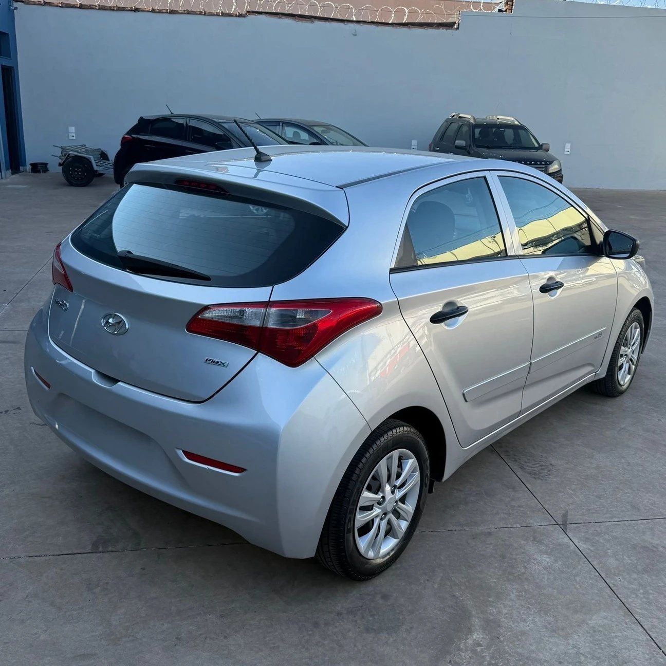 HYUNDAI HB20