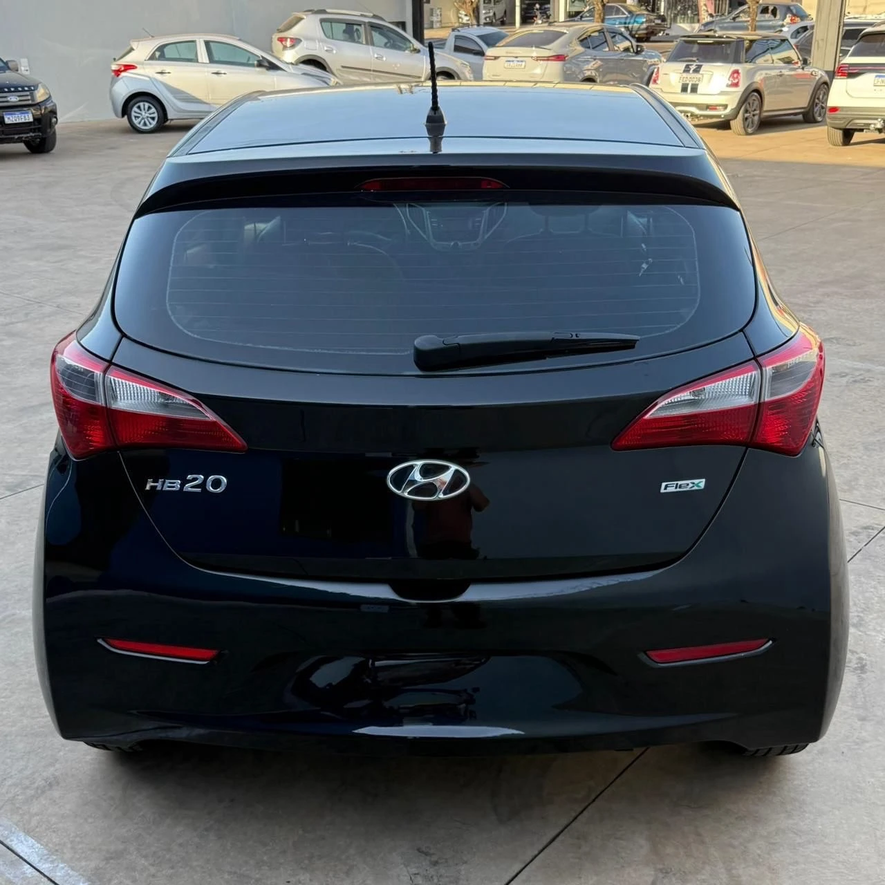HYUNDAI HB20
