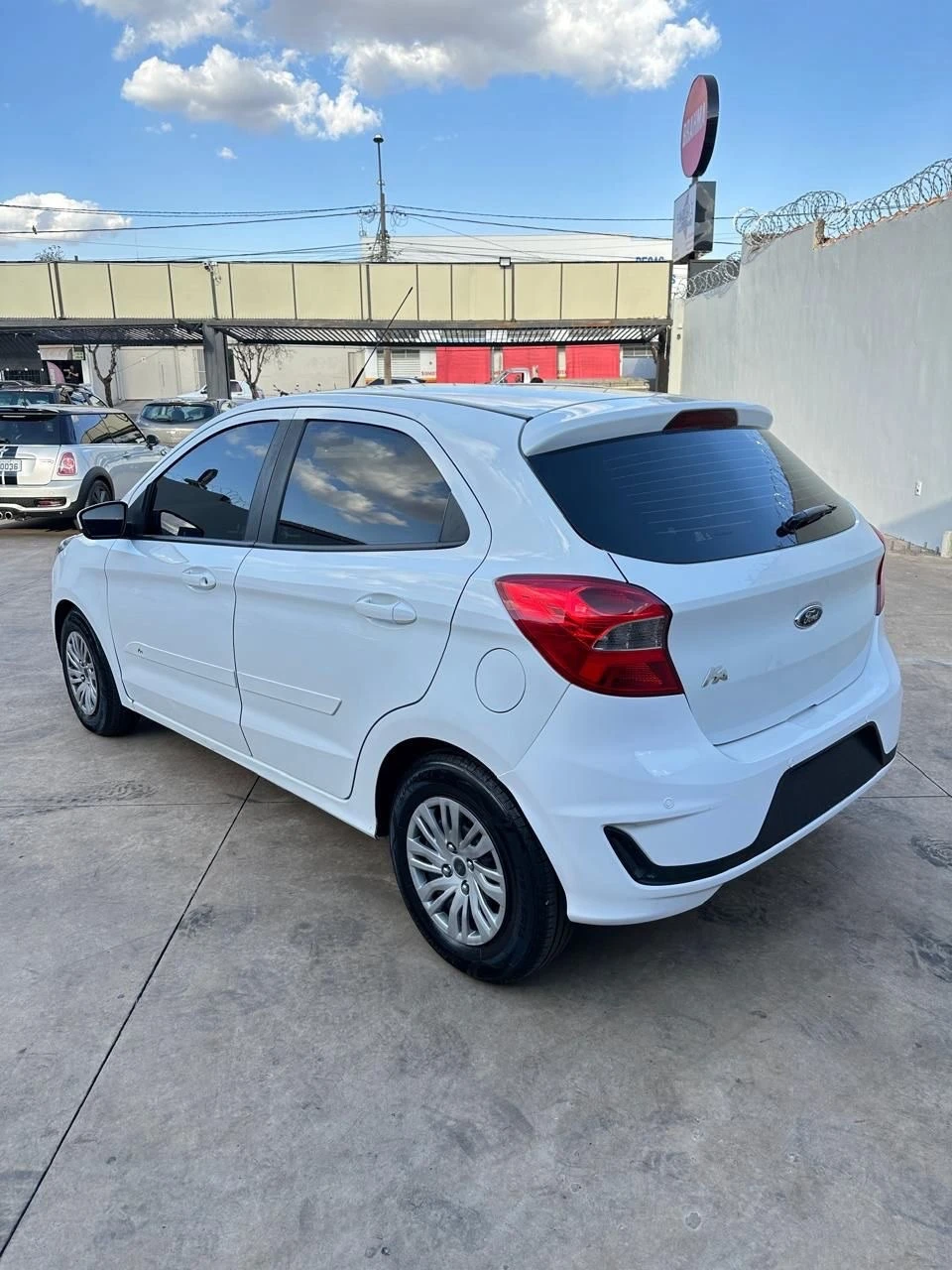 FORD KA
