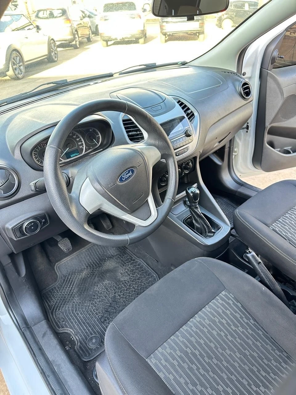 FORD KA