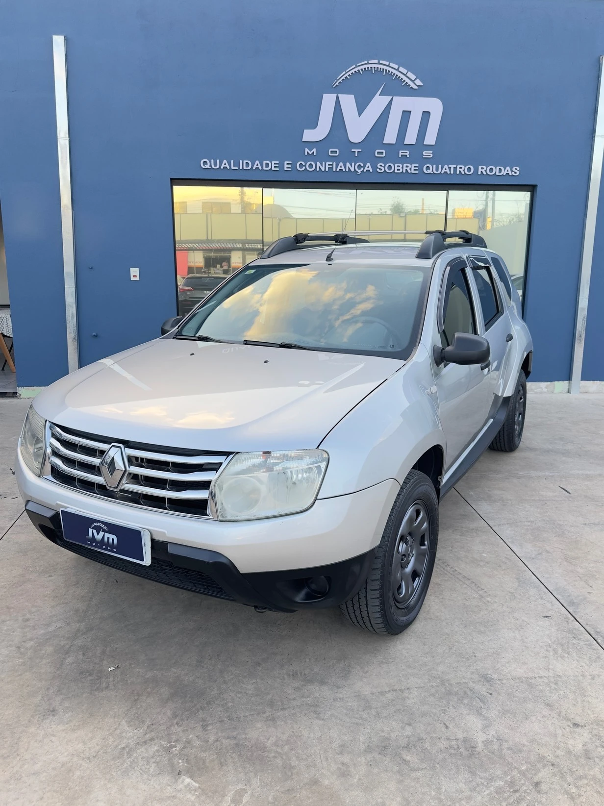 RENAULT DUSTER