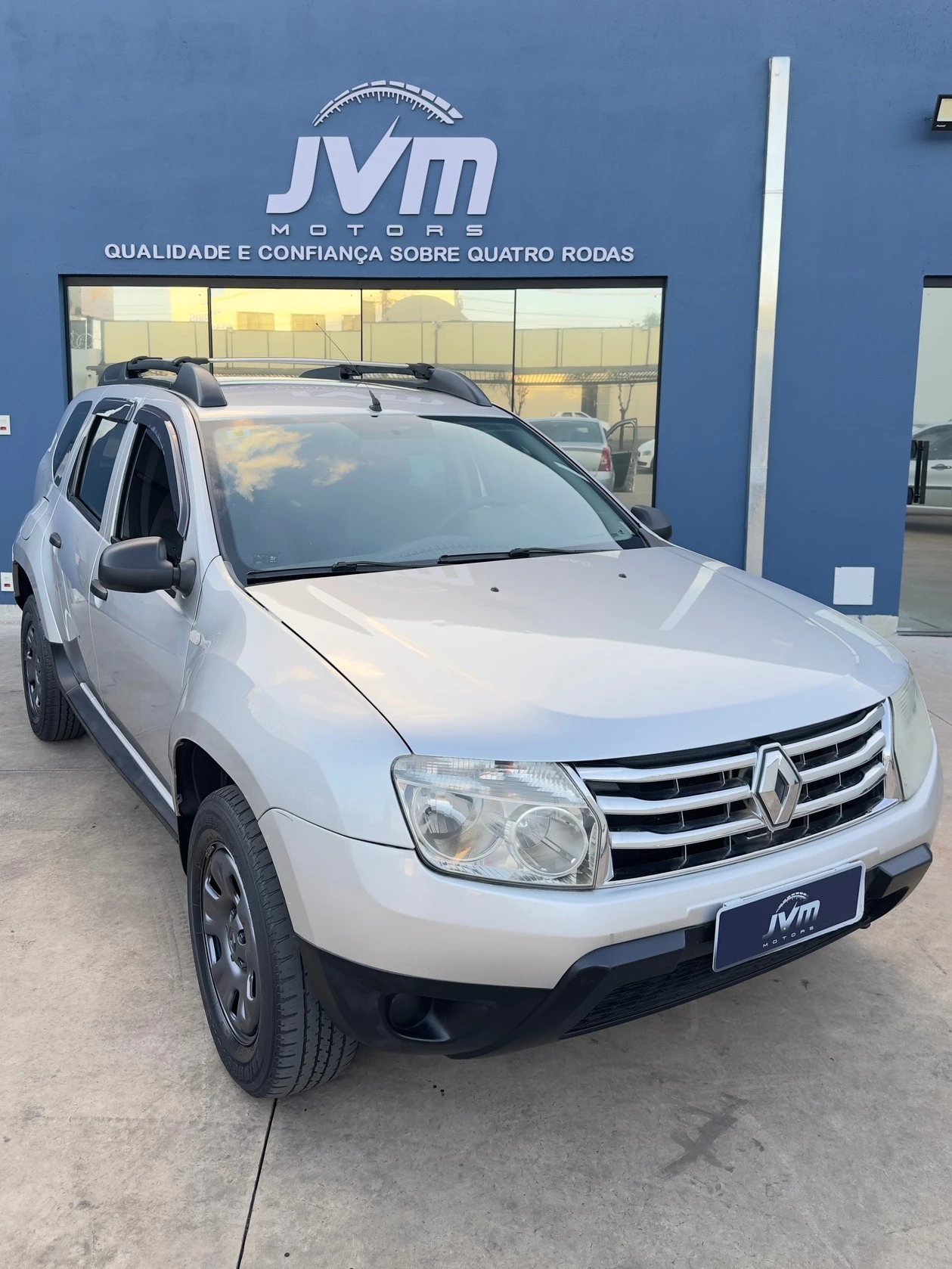 RENAULT DUSTER