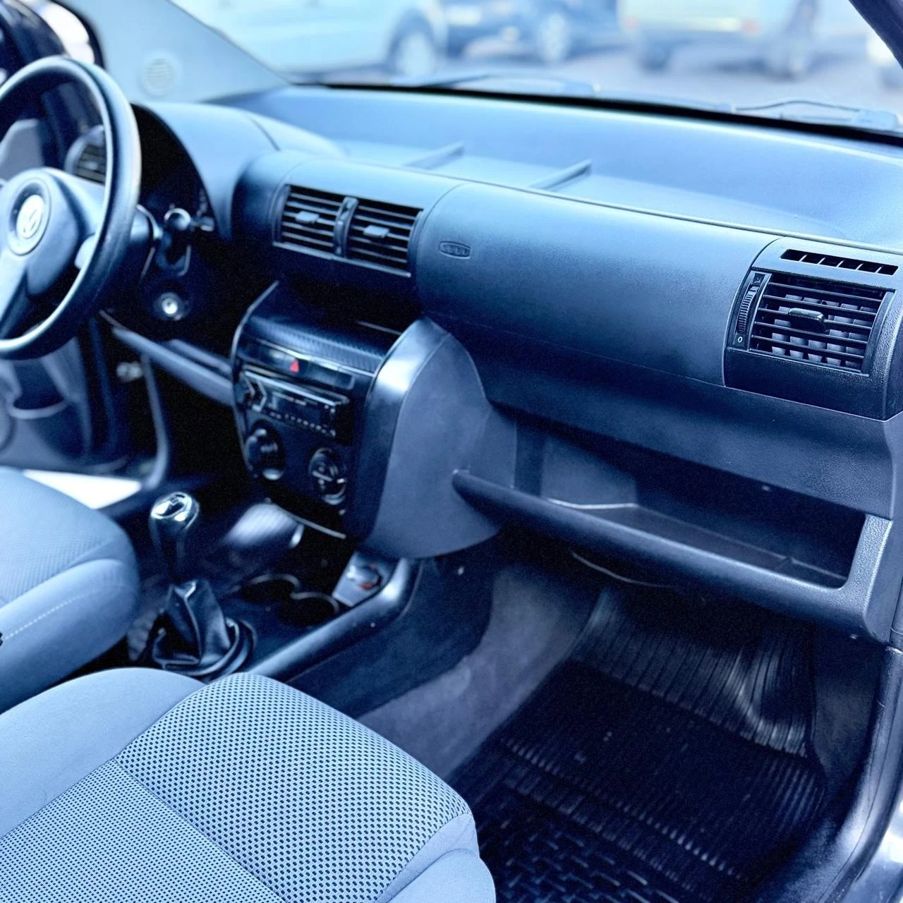 VOLKSWAGEN FOX