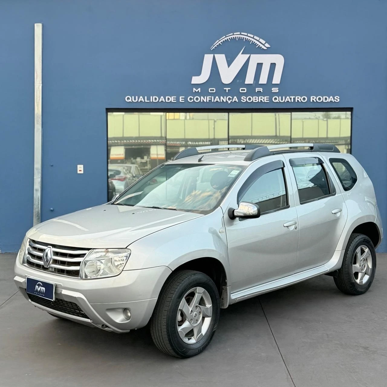 RENAULT DUSTER