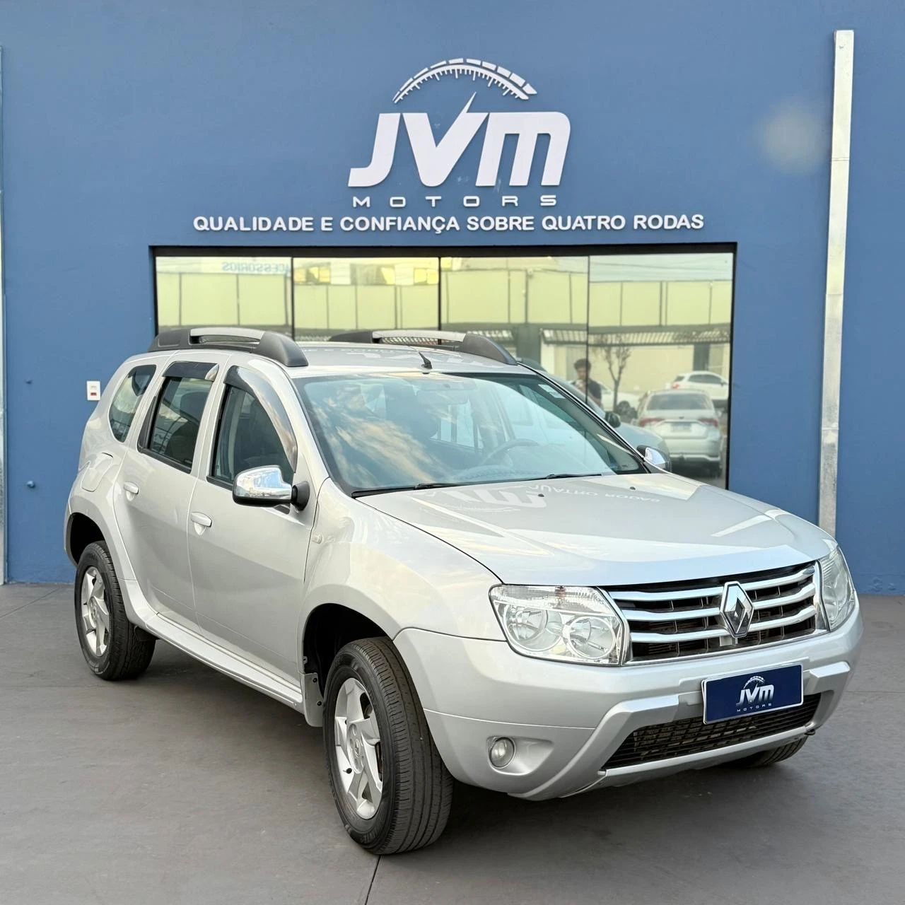 RENAULT DUSTER