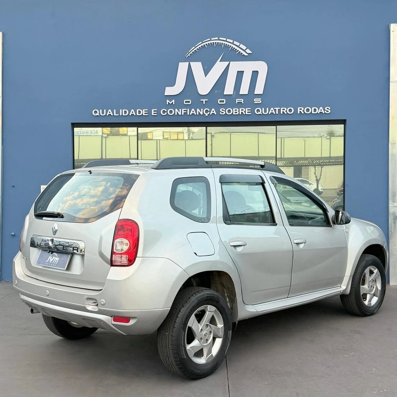 RENAULT DUSTER