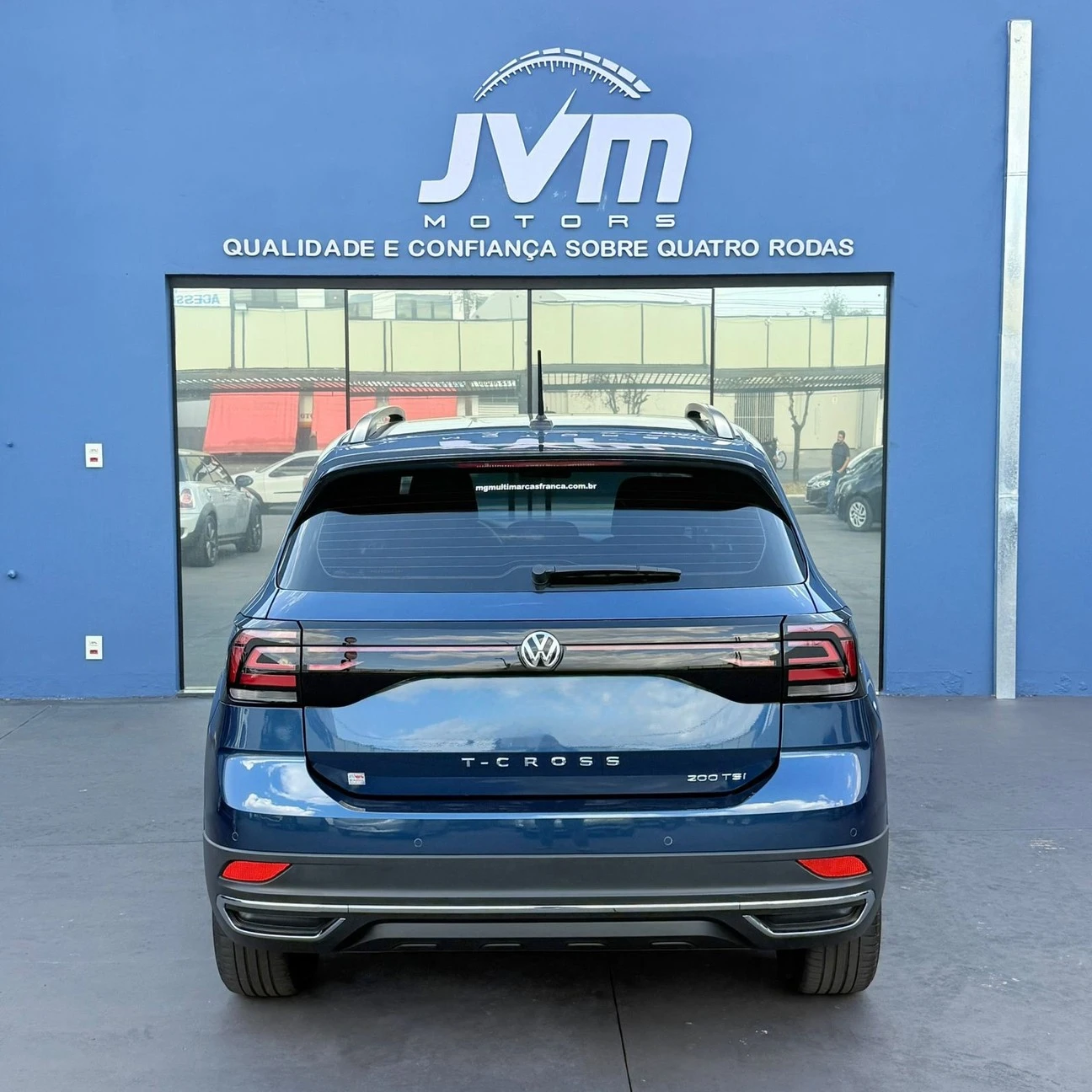 VOLKSWAGEN T-CROSS