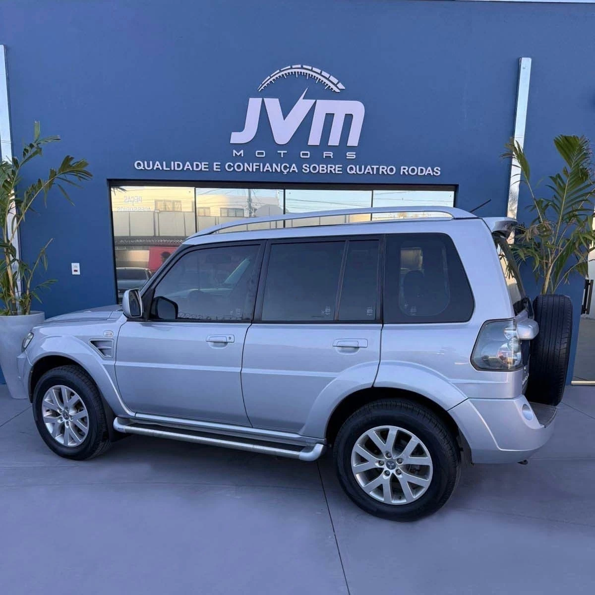 MITSUBISHI PAJERO TR4