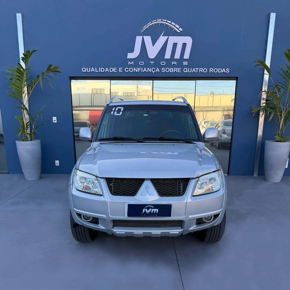 MITSUBISHI PAJERO TR4