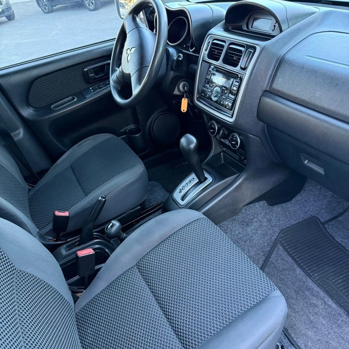 MITSUBISHI PAJERO TR4