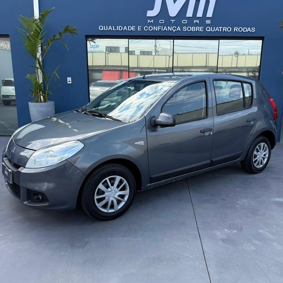 RENAULT SANDERO