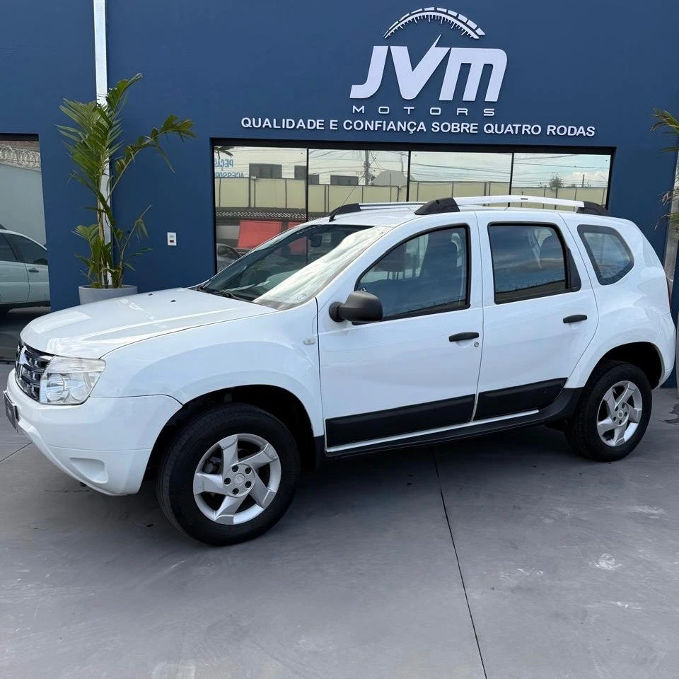 RENAULT DUSTER